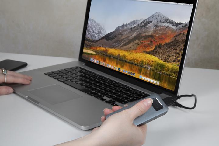 Produktbild Verbatim Fingerprint Secure SSD USB 3.2 Gen 1 USB-C 1TB (1000 GB)