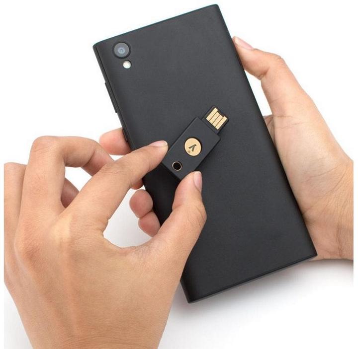 Actual product image Yubico YubiKey 5