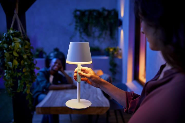 Produktbild Philips Hue Go (370 lm)