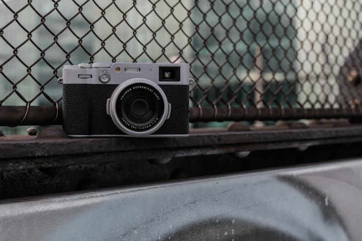 Image du produit Fujifilm X100VI (23 mm, 40.20 Mpx, APS-C / DX)