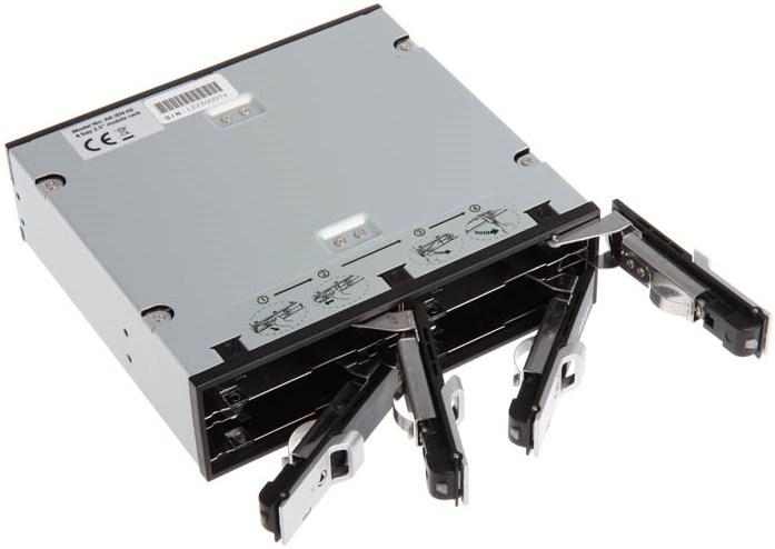Produktbild Akasa Elite 5,25 Zoll Laufwerksrahmen für vier 2,5 Zoll HDD/SSD