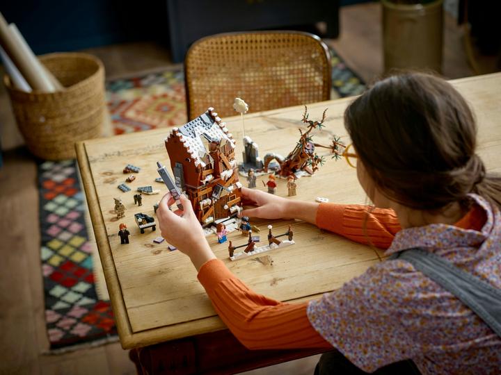Produktbild LEGO Heulende Hütte und Peitschende Weide (76407, LEGO Harry Potter)