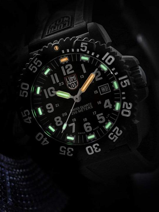 Immagine prodotto Luminox Serie originale Navy Seal 3000 (Orologio da polso analogico, Fatto in Svizzera, 44 mm)