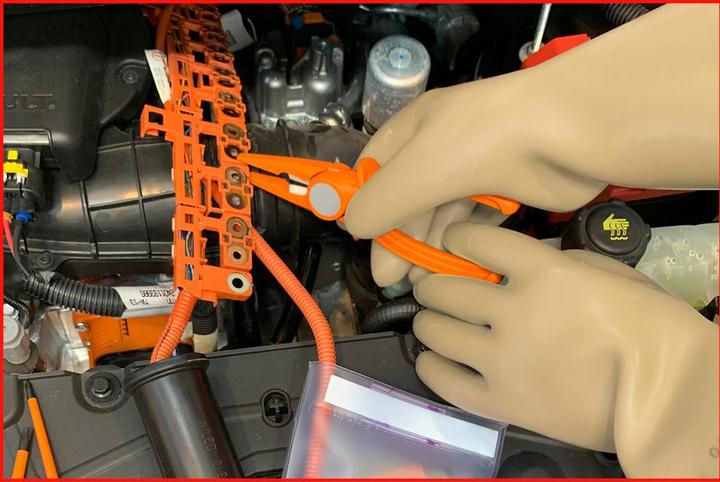 Actual product image KS Tools 117.0058 Electrician's glove size (gloves): 11 1 pair (11)