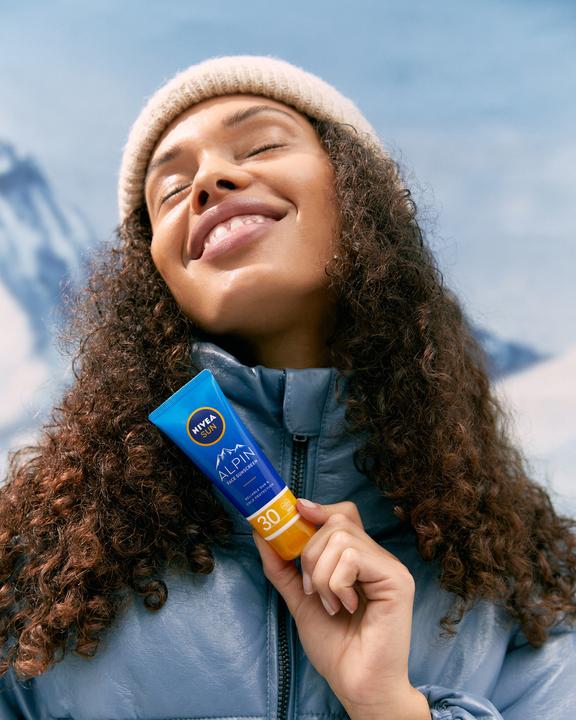 Actual product image NIVEA Alpine sun cream for the face (Sun cream face, SPF 30, 50 ml, 69 g)