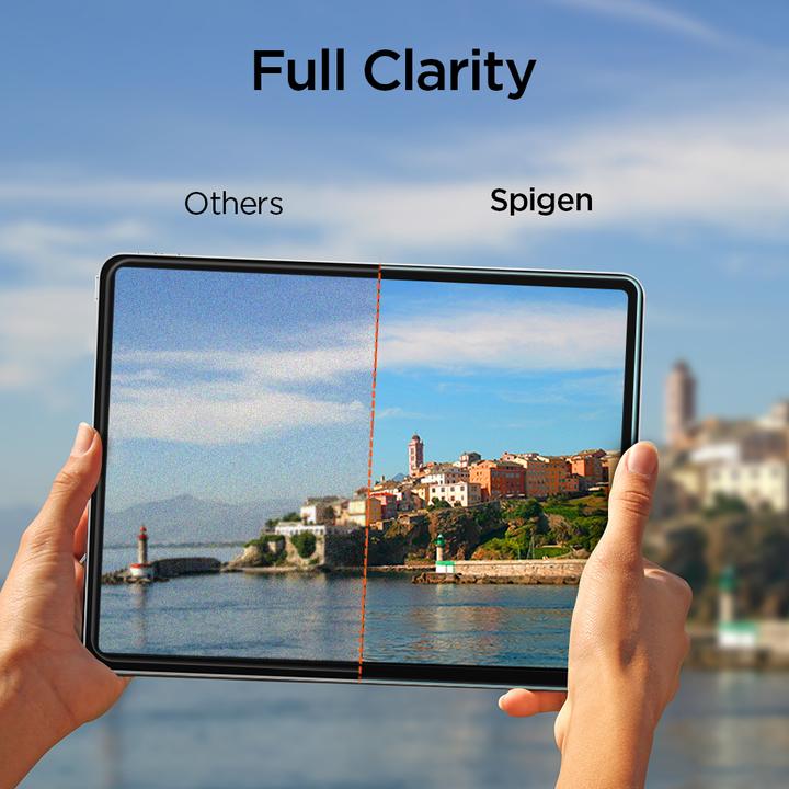 Actual product image Spigen tempered glass Glas.TR Slim for iPad Air 4 2020 / 5 2022 (1 Piece, iPad Air 2022 (5th Gen))