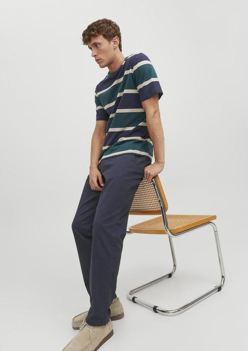 Actual product image Jack & Jones Relaxed fit chino trousers Chino trousers (27)