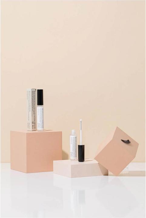 Produktbild Benton - Honest Eyelash Serum (10 ml)