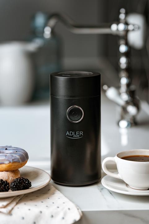 Actual product image Adler Coffee grinder AD4446bs 150 W, Coffee beans capacity 75 g, Lid safety switch, Juodas (EU plug)
