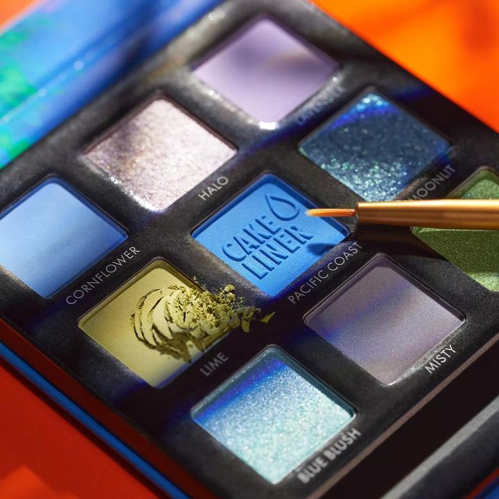Actual product image Catrice Colour Blast Eyeshadow Palette 020 Blue meets Lime (020 Blue meets Lime)