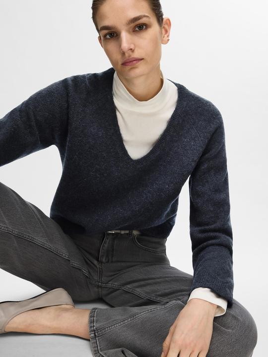 Actual product image Selected Femme V-neck knit jumper (XS)