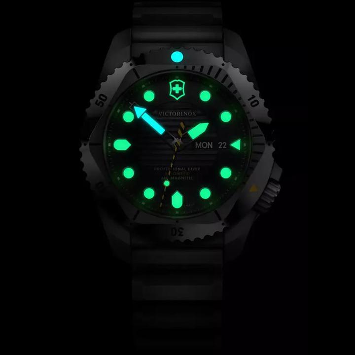 Produktbild Victorinox Dive Pro Automatic (Taucheruhr, 43 mm)