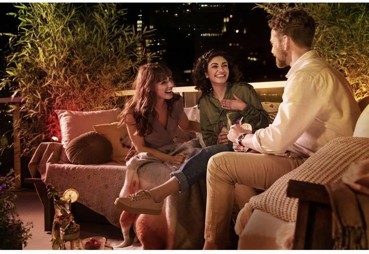 Image du produit Philips Hue Outdoor Lightstrip 5m fiche DE (Multicolore, 500 cm, Extérieur)