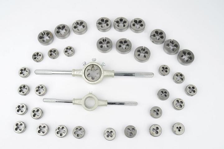Actual product image Mannesmann Thread cutting set 110 pcs.