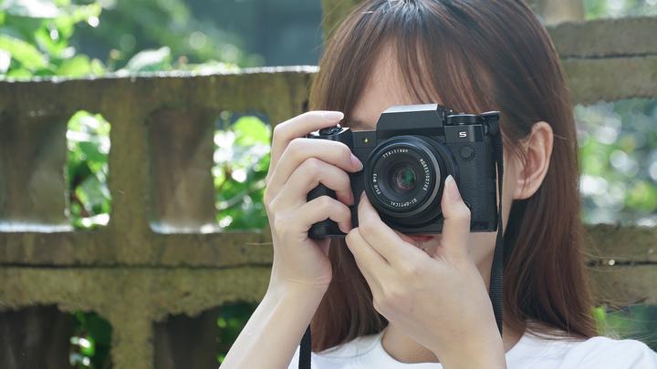 Actual product image TTArtisan 25mm f/2 for Fuji X (Fujifilm X, APS-C / DX)