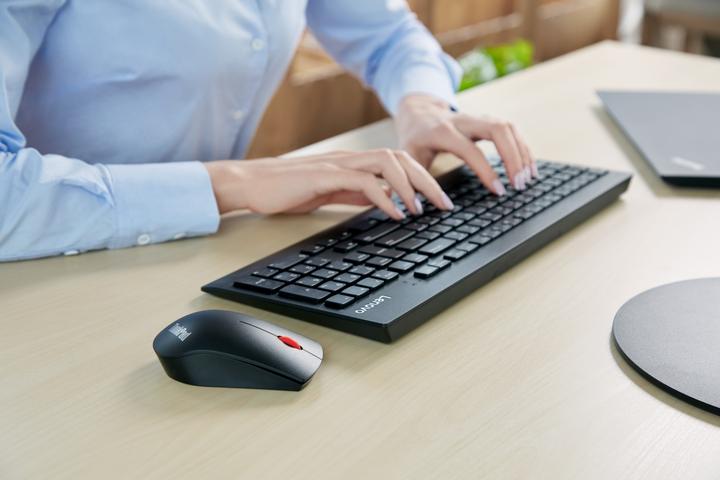 Actual product image Lenovo Professional (CH, Wireless)