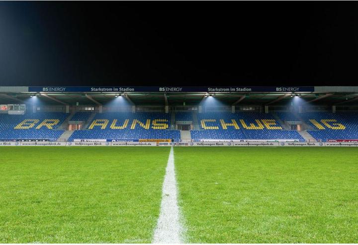 Actual product image Eintracht Braunschweig Grandstand Panorama (384 x 260 cm)