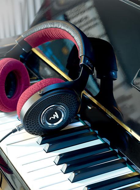 Actual product image Focal Clear MG Professional (Cable)