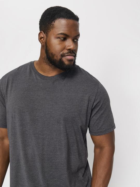 Image du produit Jack & Jones Plus Size T-shirt uni T-shirt (7XL)