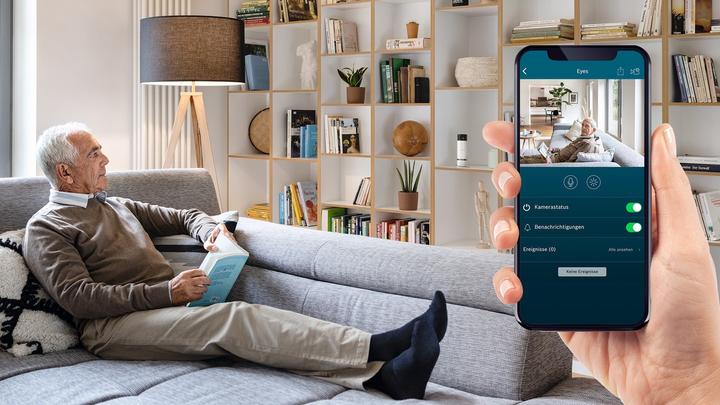 Immagine prodotto Bosch Smart Home Telecamera per interni Eyes II
