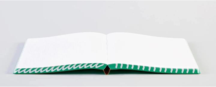 Produktbild Nuuna Graphic L, Write Love Play (22 x 16.5 cm, Gepunktet, Weicher Einband)