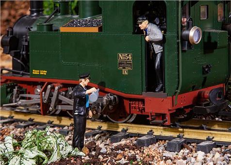 Actual product image Faller Steam locomotive personnel