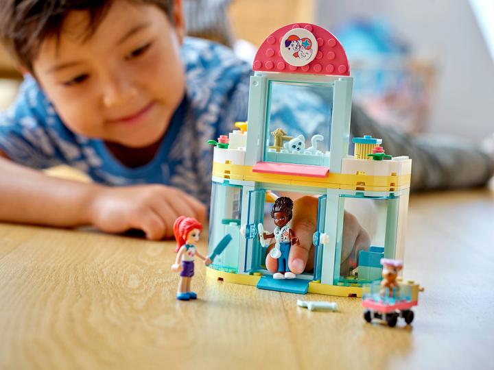 Produktbild LEGO Tierklinik (41695, LEGO Friends)