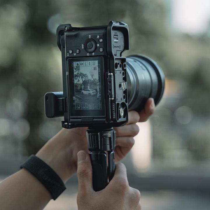 Immagine prodotto Tilta Mezza gabbia per fotocamera per Sony ZV-E1 (Gabbietta)
