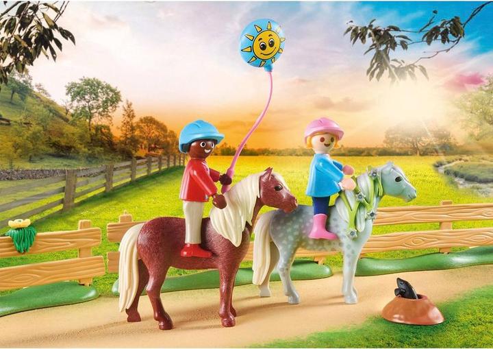 Immagine prodotto Playmobil Festa di compleanno per bambini alla fattoria dei pony (70997, Paese Playmobil)