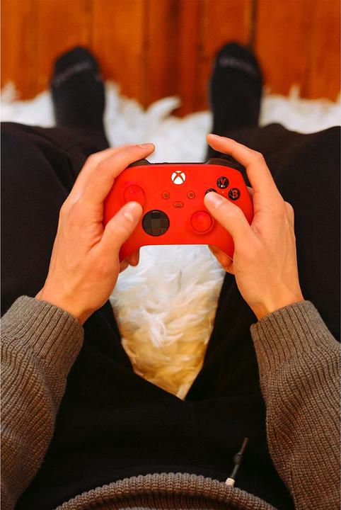 Actual product image Microsoft Xbox Wireless Controller - Pulse Red (PC, Xbox One X, Xbox Series X, Xbox One S, Xbox Series S)