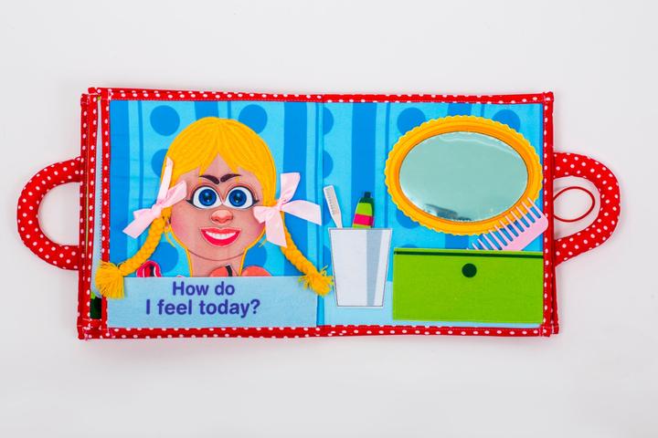 Actual product image Piqipi Quiet Book Cloth Book Girl Edition (Multilingual)