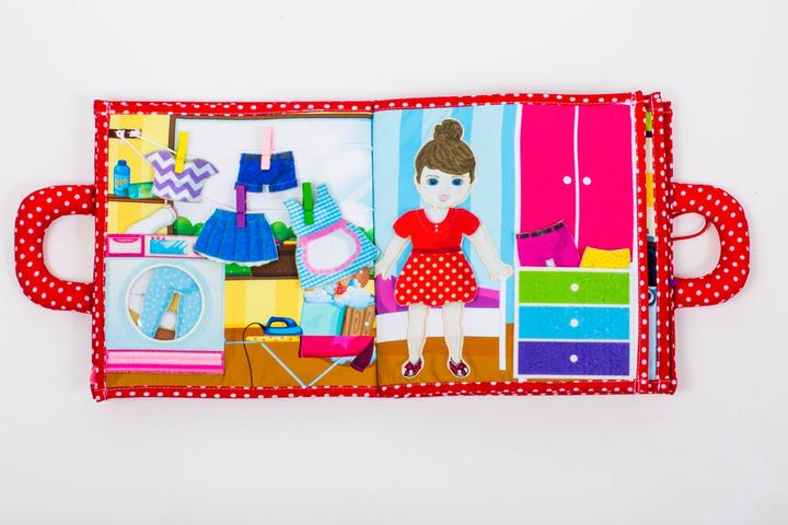 Actual product image Piqipi Quiet Book Cloth Book Girl Edition (Multilingual)