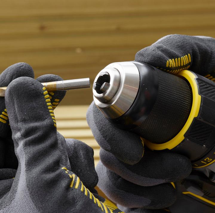 Actual product image Stanley FatMax V20 (Rechargeable battery operated)