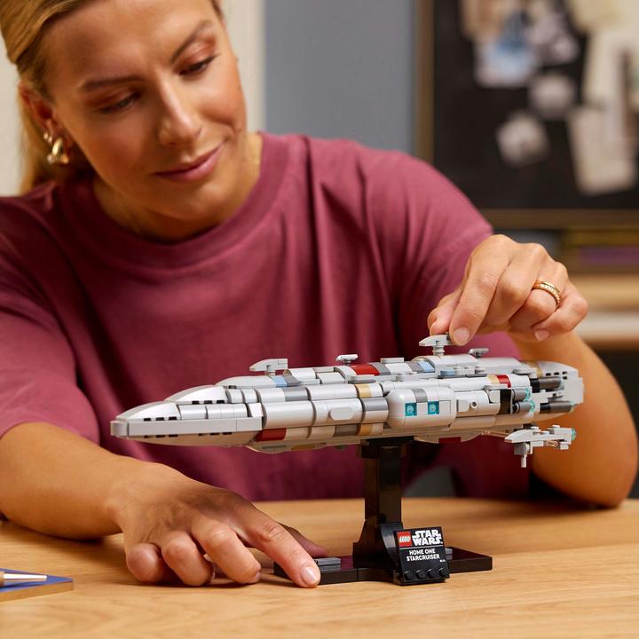 Immagine prodotto LEGO Sternkreuzer Heimat Eins (75405, LEGO Star Wars)