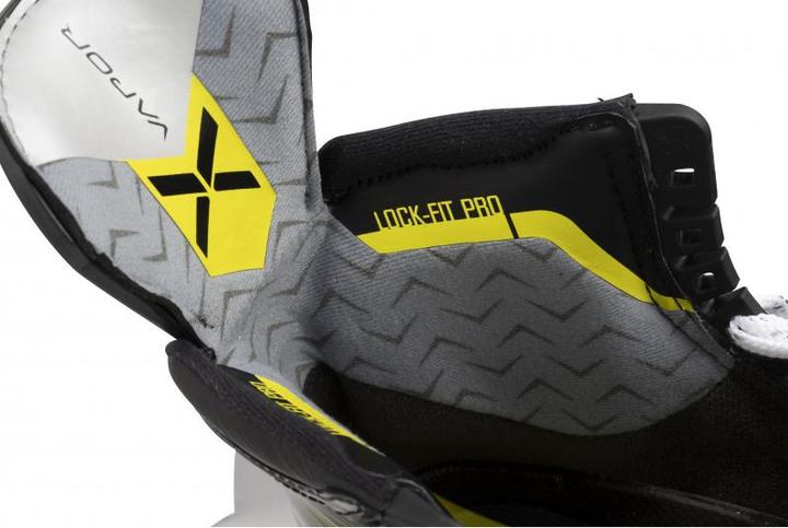 Actual product image Bauer Vapor Hyp2rlite INT hockey skates (JR-INT 6.5 - 41, FIT 3) (41)