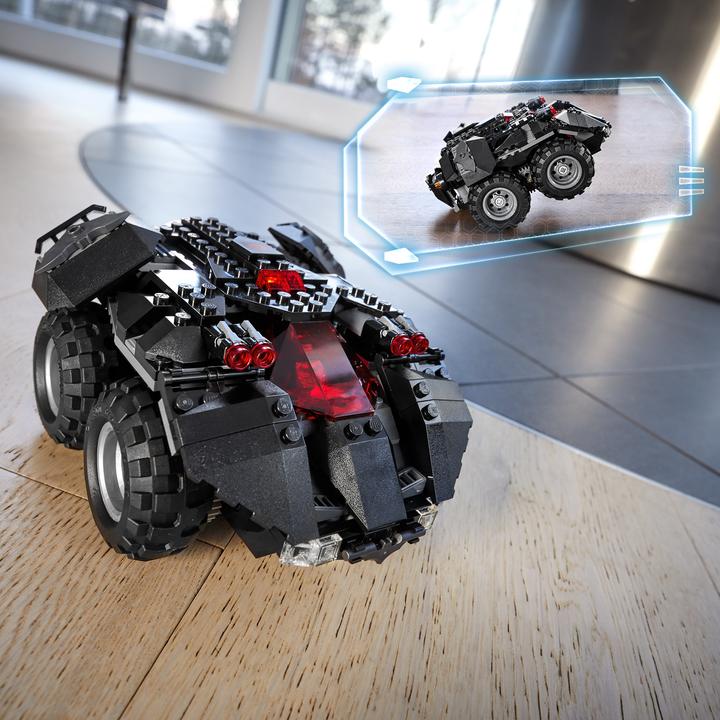 Immagine prodotto LEGO Batmobile controllata da un'app (76112, LEGO DC)