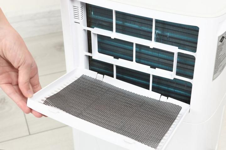 Immagine prodotto Eldom Deumidificatore 2 livelli di circolazione dell'aria Indicatore di umidità Timer di 24 ore (20 m², 48.00 l/24h)