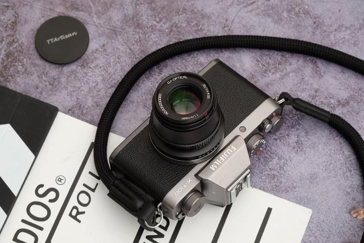 Actual product image TTArtisan 35mm f/1.4 Fujifilm X (Fujifilm X, APS-C / DX)