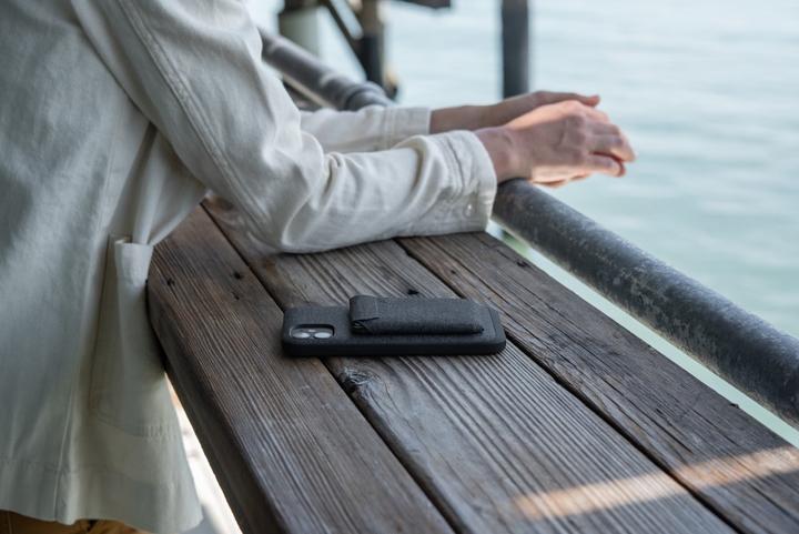 Actual product image Peak Design Slim Wallet (Universal)