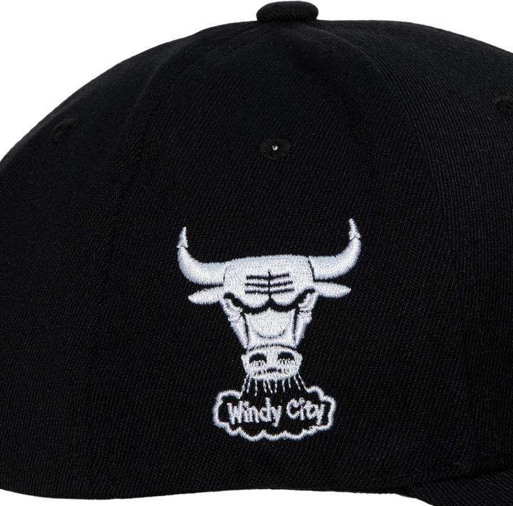 Produktbild Mitchell & Ness Slap Sticker Chicago Bulls (One Size)