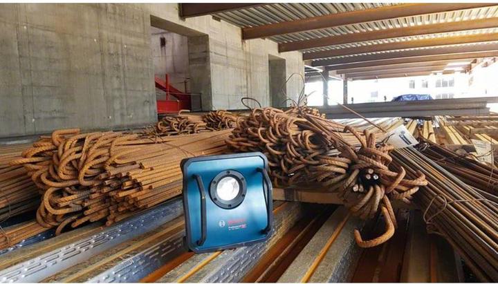 Produktbild Bosch Professional GLI 18V-10000 C (10000 lm)