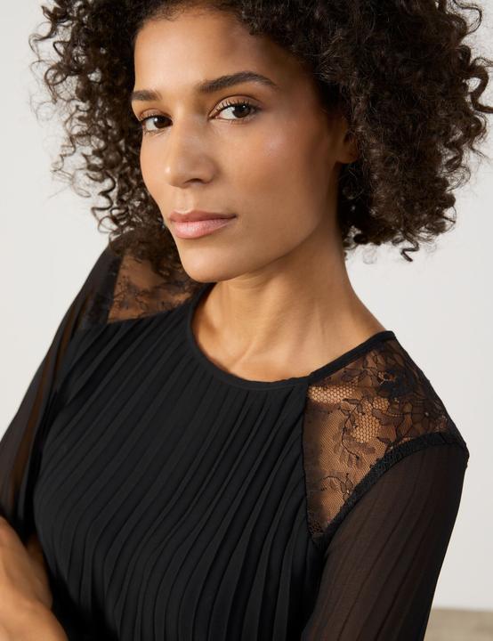 Produktbild Gerry Weber Plisseekleid mit Spitzeneinsatz Kleid Gewebe - 64338 (34)