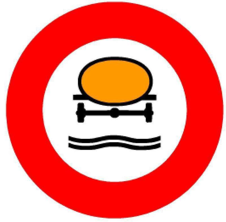 BRW Signaltafel Verbot für Fahrzeuge mit wassergefärdender Ladung 2.11