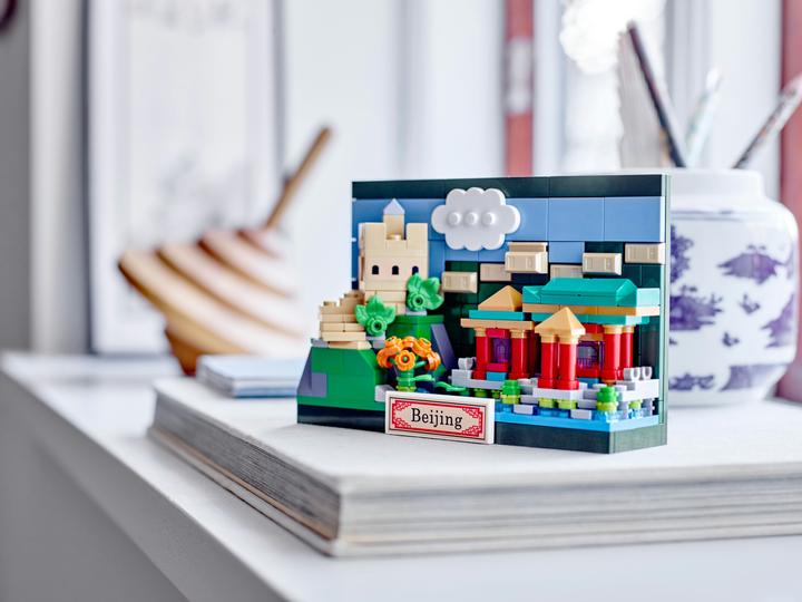 Actual product image LEGO Creator postcard from Beijing (40654, LEGO Creator Expert)