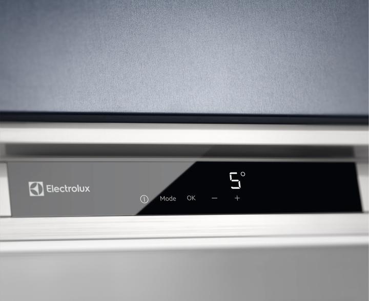 Actual product image Electrolux IK245SR (214 l)