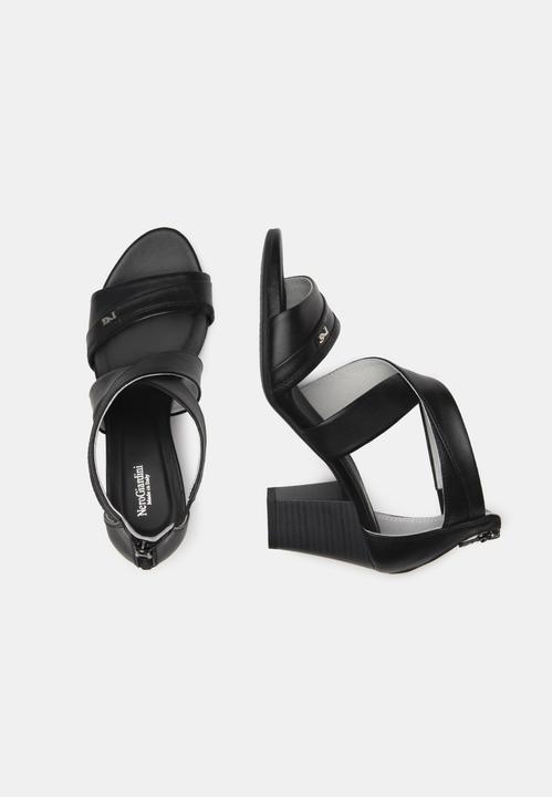 Actual product image Nero Giardini Sandalen (36)