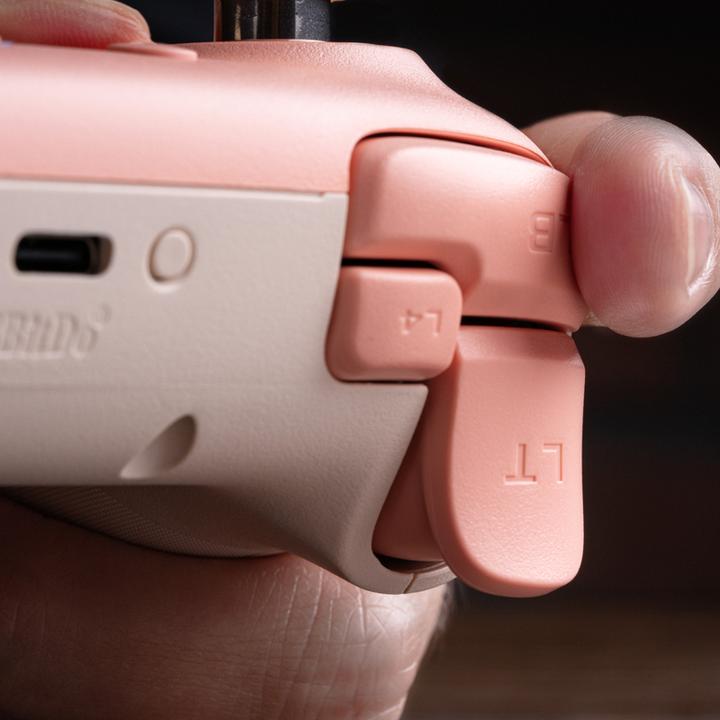 Actual product image 8bitdo Ultimate 2C Wireless (peach/light yellow, for Windows & Android) (Android, Windows)