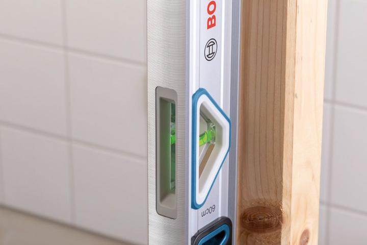 Produktbild Bosch Professional Optisches Nivelliergerät Wasserwaage 25 cm, magnetisch (25.40 cm)