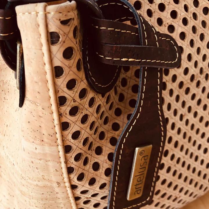 Actual product image Artelusa Ponto" handbag