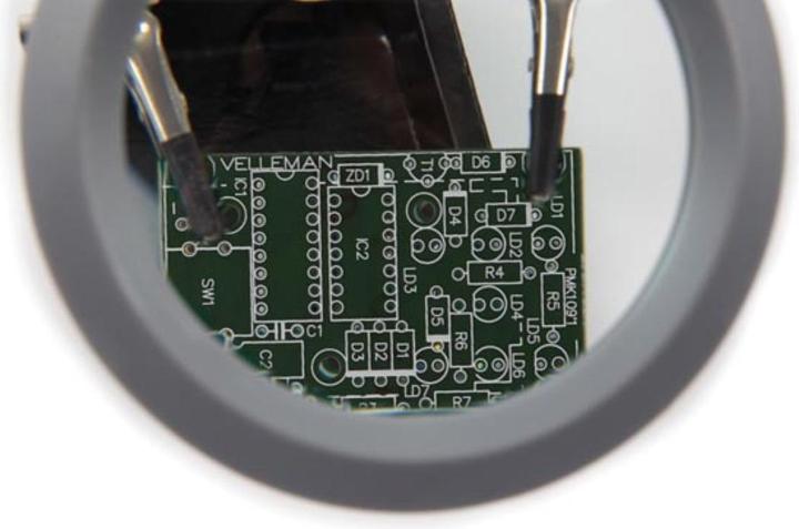 Image du produit Velleman Troisième Main Avec Loupe, Lampe LED Et Support Pour Fer à Souder (Lampe loupe)